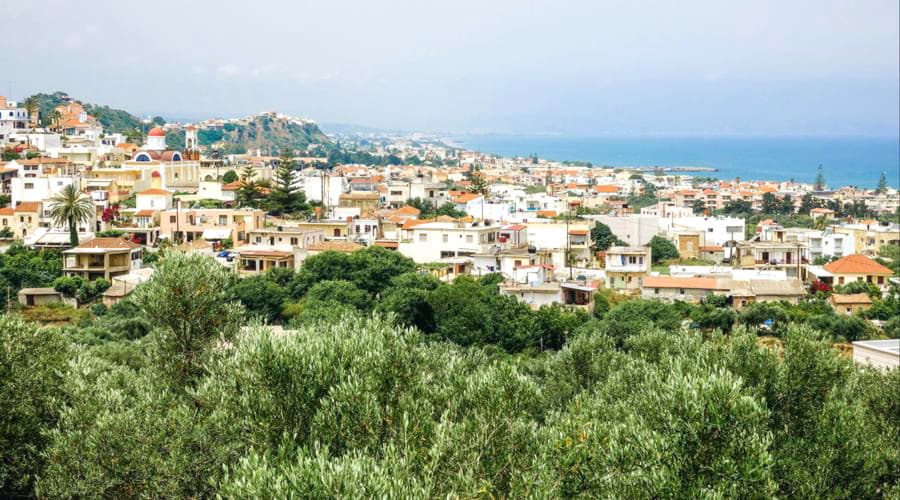 Bilhyra i Agia Marina