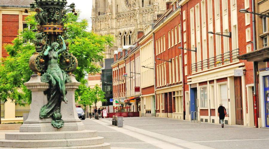 Amiens (Ranska) Autonvuokraus