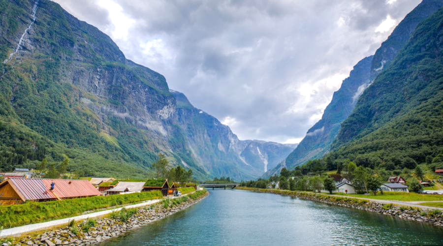 Bilhyra i Aurlandsvangen