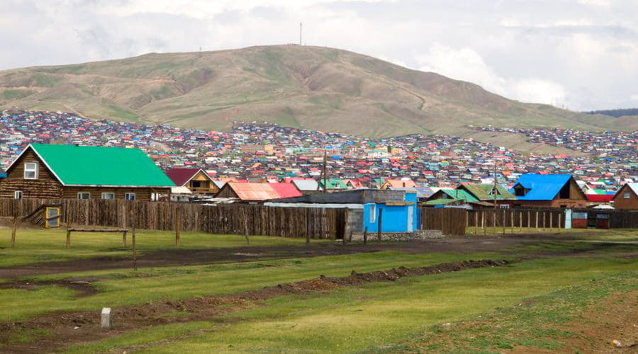 에르데네트 (몽골리아) 렌터카