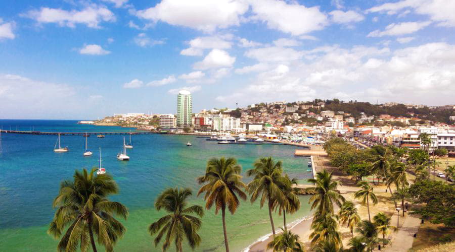 Fuerte De Francia (Martinica) - Las Mejores Ofertas de Alquiler de Autos