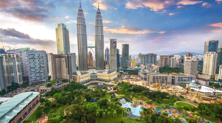 Billig bilutleie på Kuala Lumpur flyplass