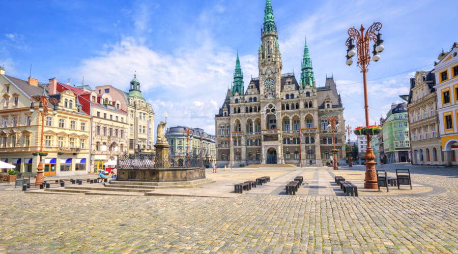 Liberec (Çek Cumhuriyeti) - En İyi Araç Kiralama Teklifleri