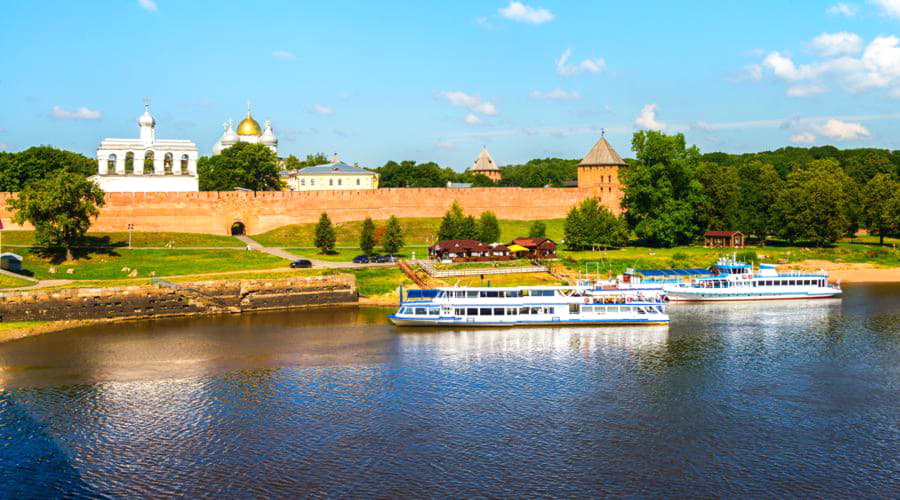 Autoverhuur in Veliki Novgorod (Rusland)